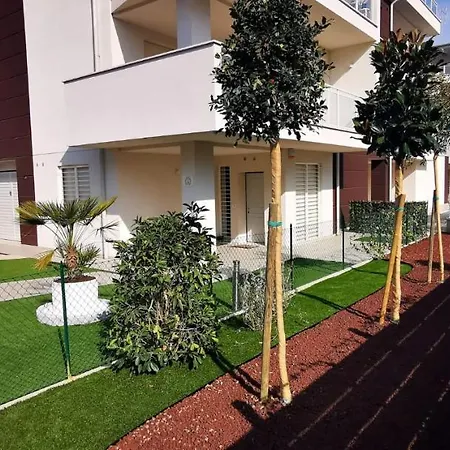 Maisonette Park *