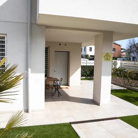 Guest house Maisonette Park *