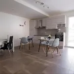 Maisonette Park 4*